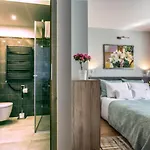 Efekt 72 Aparthotel 4*