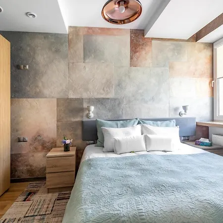 Efekt 72 Aparthotel 4*